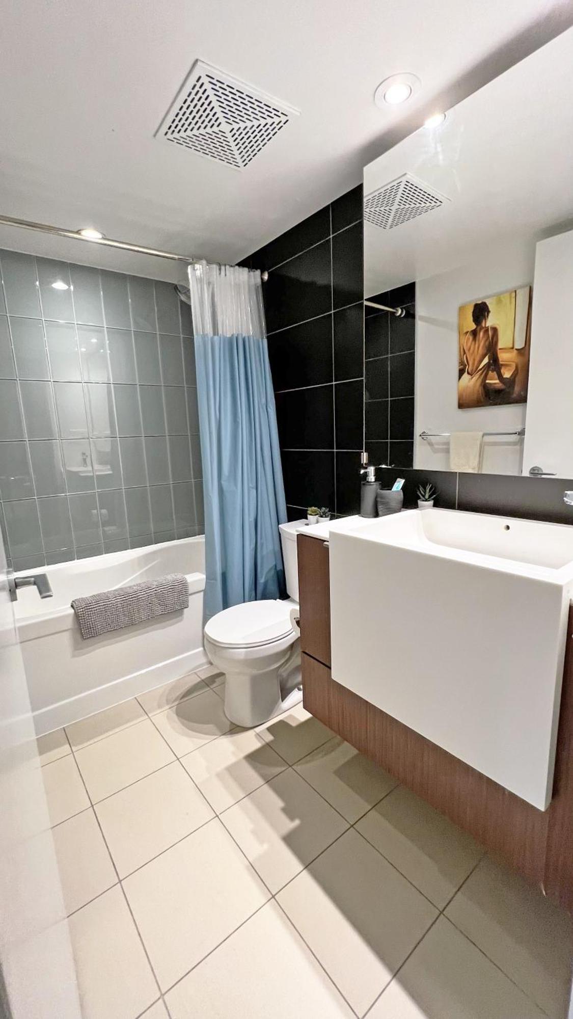 Cozy Condo In Downtown Toronto + Free Parking Exterior foto